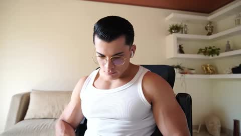 Sebastian online show from 02-11-26, 02:44