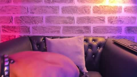 MAXIMO online show from 02-26-26, 05:06