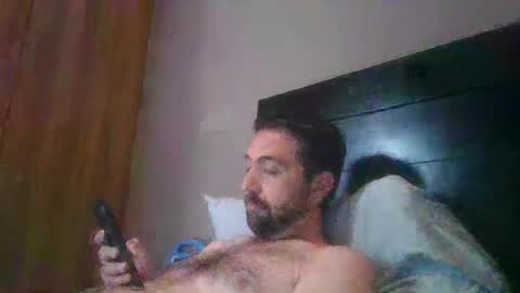 Snapshot of maximus1350 chatting on 06-23-26, 05:55 Maximus1350 online show from 06-23-26, 05:55