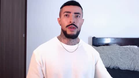 Independent Model online show from 03-09-25, 06:50