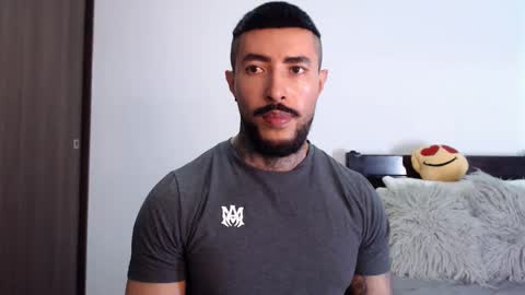 Independent Model online show from 03-10-25, 03:45