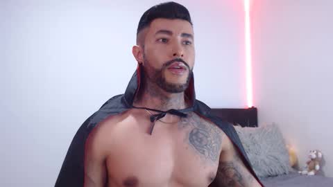 Independent Model online show from 10-30-25, 03:41