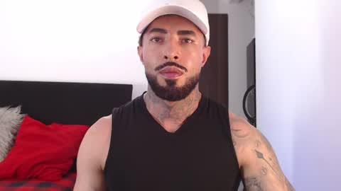 Snapshot of maximus_golden chatting on 06-26-26, 04:50 Independent Model online show from 06-26-26, 04:50
