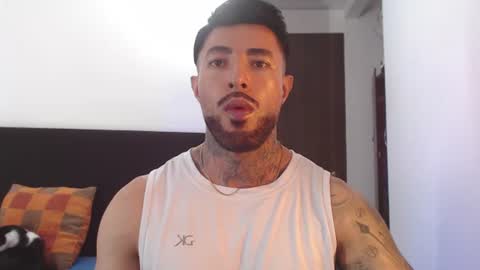 Snapshot of maximus_golden chatting on 07-16-26, 04:18 Independent Model online show from 07-16-26, 04:18