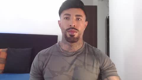 Snapshot of maximus_golden chatting on 07-21-26, 02:47 Independent Model online show from 07-21-26, 02:47