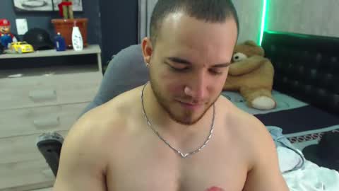 Snapshot of maximussantorini chatting on 12-07-24, 05:09 maximus online show from 12-07-24, 05:09