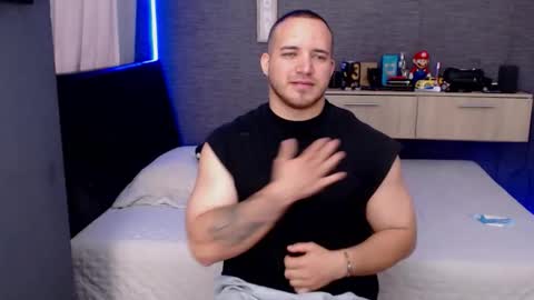 Snapshot of maximussantorini chatting on 04-07-26, 04:07 maximus online show from 04-07-26, 04:07
