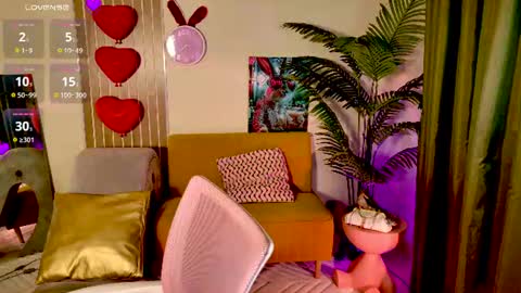 Snapshot of maxincarroll chatting on 07-18-26, 10:08 MaxinCarroll online show from 07-18-26, 10:08
