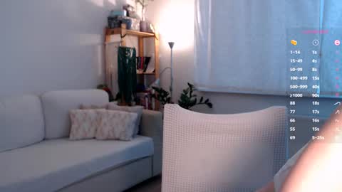 Snapshot of maxinele chatting on 07-18-26, 10:08 Maxine online show from 07-18-26, 10:08