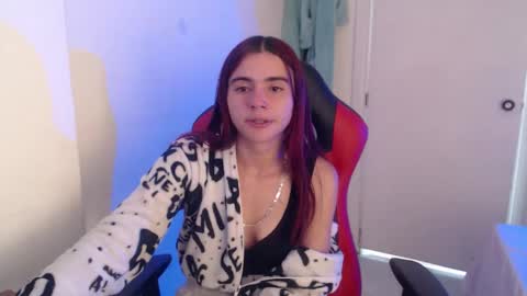 maxinesex_ online show from 03-18-26, 02:20