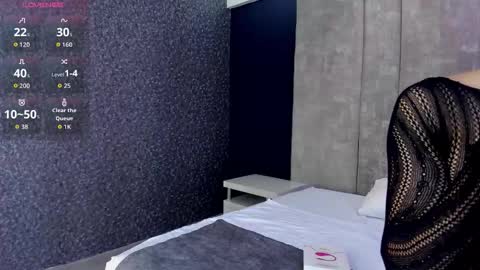 Maxi Rogers online show from 01-16-26, 09:35