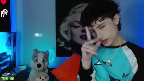 Snapshot of maxiy_001 chatting on 01-09-25, 11:45 Max online show from 01-09-25, 11:45