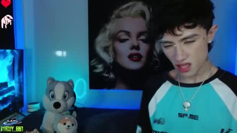Snapshot of maxiy_001 chatting on 01-10-25, 08:51 Max online show from 01-10-25, 08:51