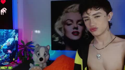 Snapshot of maxiy_001 chatting on 01-19-25, 05:26 Max online show from 01-19-25, 05:26