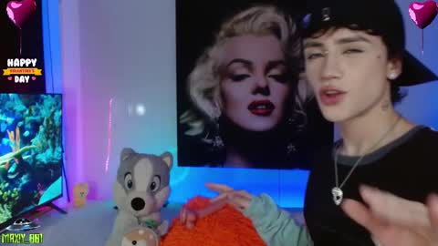 Snapshot of maxiy_001 chatting on 02-08-25, 07:48 Max online show from 02-08-25, 07:48