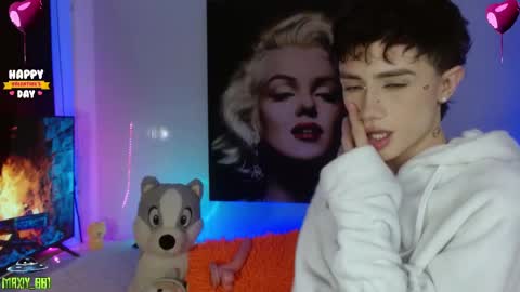 Snapshot of maxiy_001 chatting on 02-12-25, 06:08 Max online show from 02-12-25, 06:08