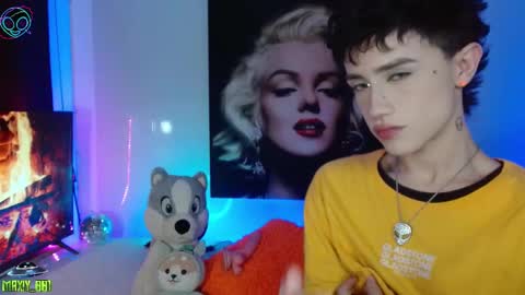 Snapshot of maxiy_001 chatting on 02-20-25, 04:07 Max online show from 02-20-25, 04:07