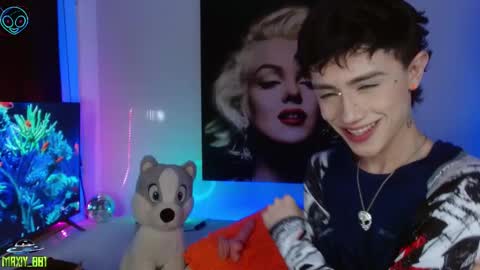 Snapshot of maxiy_001 chatting on 02-24-25, 06:38 Max online show from 02-24-25, 06:38