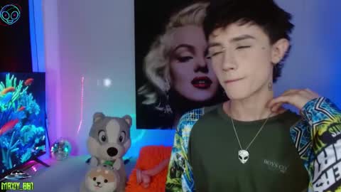 Snapshot of maxiy_001 chatting on 02-26-25, 04:35 Max online show from 02-26-25, 04:35