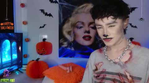 Snapshot of maxiy_001 chatting on 10-04-25, 04:32 Max online show from 10-04-25, 04:32