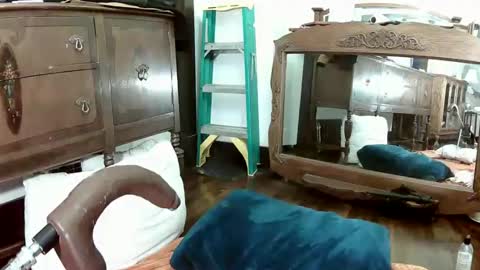 Snapshot of maxjr8008 chatting on 02-15-26, 07:51 maxjr8008 online show from 02-15-26, 07:51