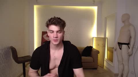 MaxKaiden online show from 02-14-25, 06:23