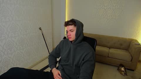 MaxKaiden online show from 11-22-25, 05:39