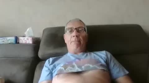 maxou569 online show from 10-13-25, 09:53