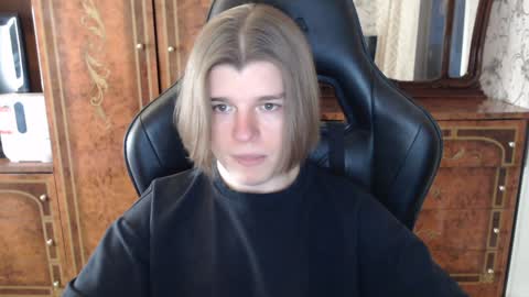 Max online show from 01-25-25, 02:03