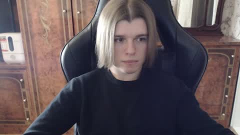 Max online show from 02-06-25, 04:25