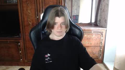 Max online show from 03-03-26, 06:41