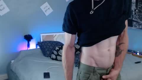 MaxRouger online show from 10-05-25, 08:12