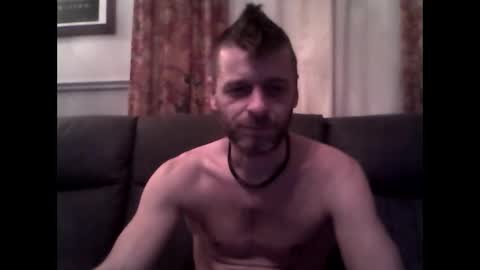 Snapshot of maxthewolf chatting on 11-14-25, 01:26 MaxTheWolf online show from 11-14-25, 01:26