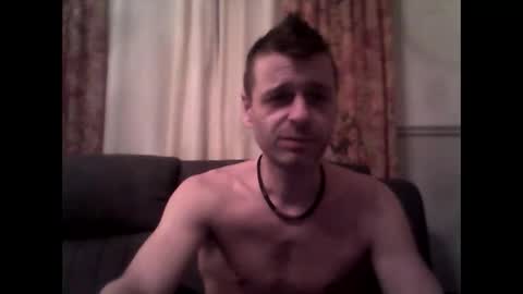 Snapshot of maxthewolf chatting on 11-22-25, 01:04 MaxTheWolf online show from 11-22-25, 01:04