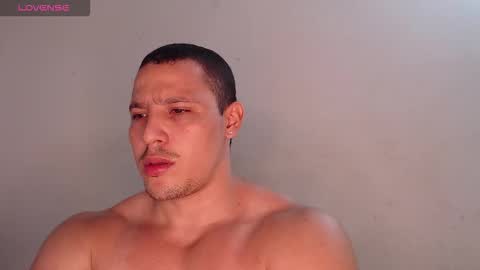 Max online show from 09-22-25, 02:41