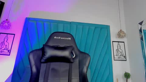 MAX online show from 01-31-25, 09:37