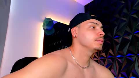 MAX online show from 11-03-25, 08:10