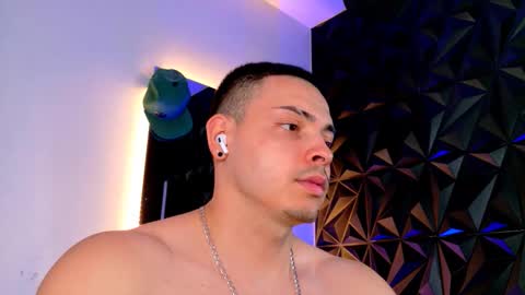 MAX online show from 11-17-25, 12:05