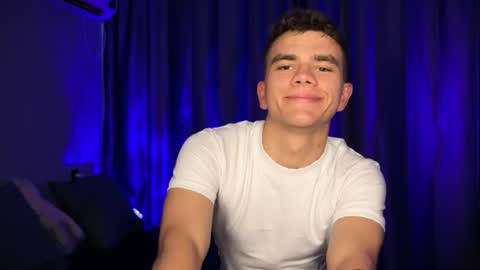 Snapshot of maxwoolf chatting on 07-14-26, 02:34 Max online show from 07-14-26, 02:34