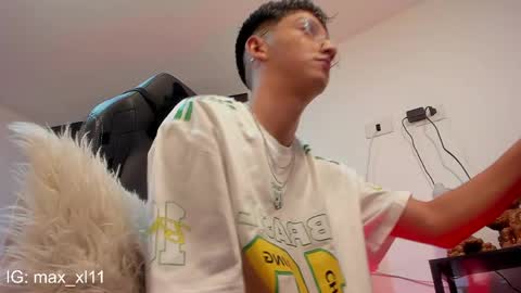 maxx_cortes online show from 05-03-26, 03:23