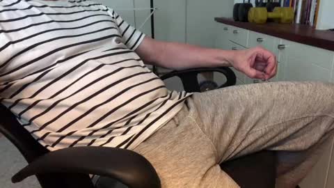 Snapshot of maxx_martin chatting on 12-13-24, 10:41 Max online show from 12-13-24, 10:41