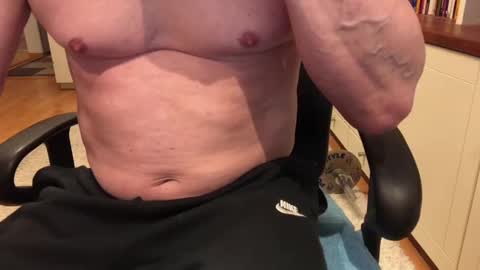 Snapshot of maxx_martin chatting on 01-08-25, 06:41 Max online show from 01-08-25, 06:41