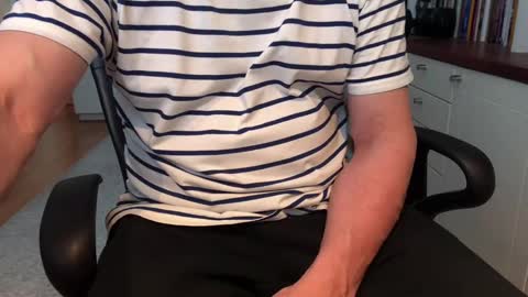 Snapshot of maxx_martin chatting on 02-12-25, 07:34 Max online show from 02-12-25, 07:34