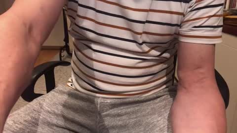 Snapshot of maxx_martin chatting on 10-13-25, 04:12 Max online show from 10-13-25, 04:12