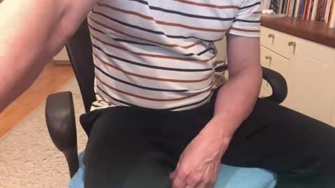 Snapshot of maxx_martin chatting on 02-10-26, 07:01 Max online show from 02-10-26, 07:01