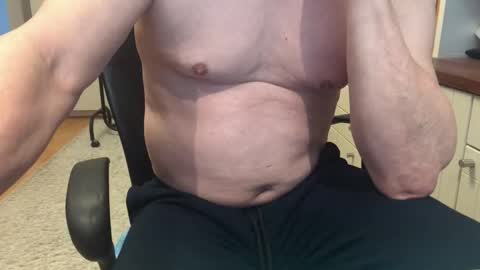 Snapshot of maxx_martin chatting on 02-17-26, 06:54 Max online show from 02-17-26, 06:54