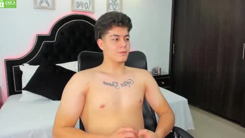 Snapshot of maxxicruz chatting on 01-24-25, 04:28 Maxxi online show from 01-24-25, 04:28