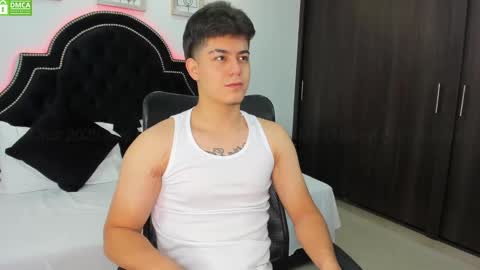 Snapshot of maxxicruz chatting on 02-01-25, 12:16 Maxxi online show from 02-01-25, 12:16