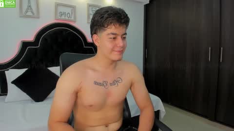 Snapshot of maxxicruz chatting on 03-06-25, 02:19 Maxxi online show from 03-06-25, 02:19