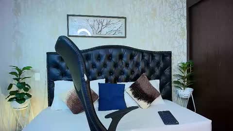 Snapshot of maxxicruz chatting on 10-11-25, 04:33 Maxxi online show from 10-11-25, 04:33